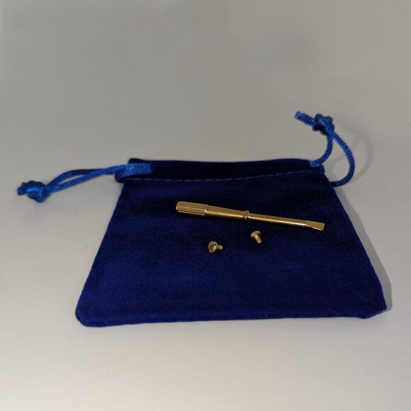 The Love Bracelet Replacement Screw + Screwdriver + Gift Bag Revson Gift Set - Picture 10 of 10